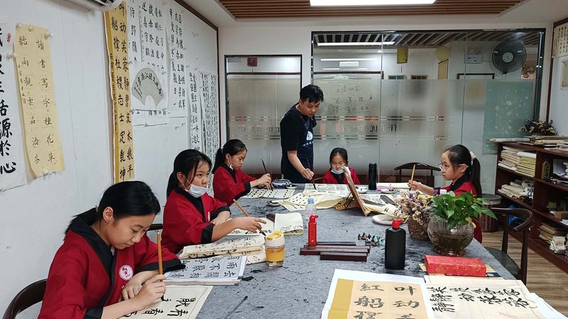 小标题：领导力培训，企业发展的关键要素