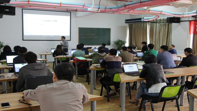 钢琴培训加盟费用：揭秘加盟背后的成本与价值